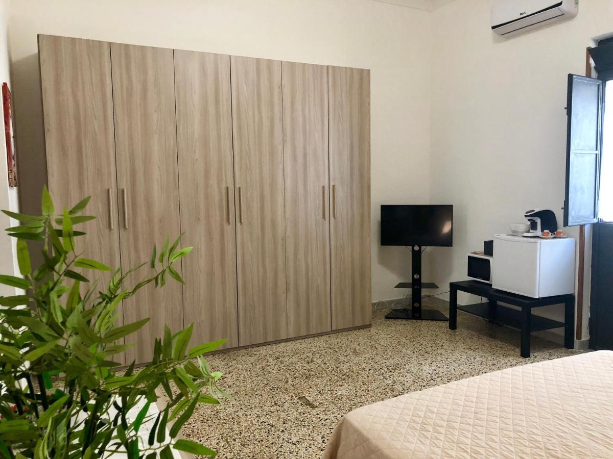 Velletri Acomodação com café da manhã Noto Exterior foto